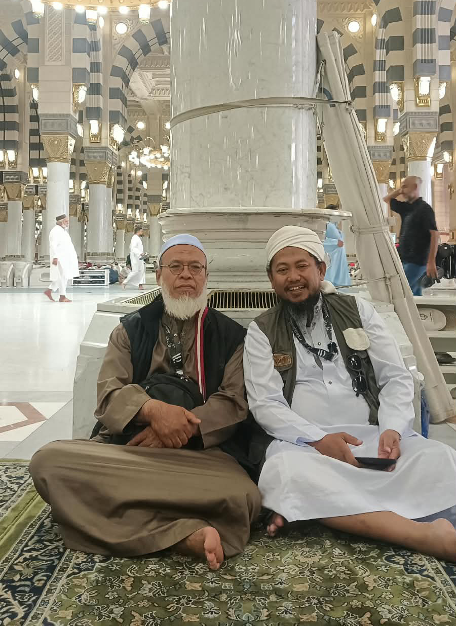 Kesan Pengurus Paguyuban Muhajirin Umroh Bersama KH Ubaidillah Ahror